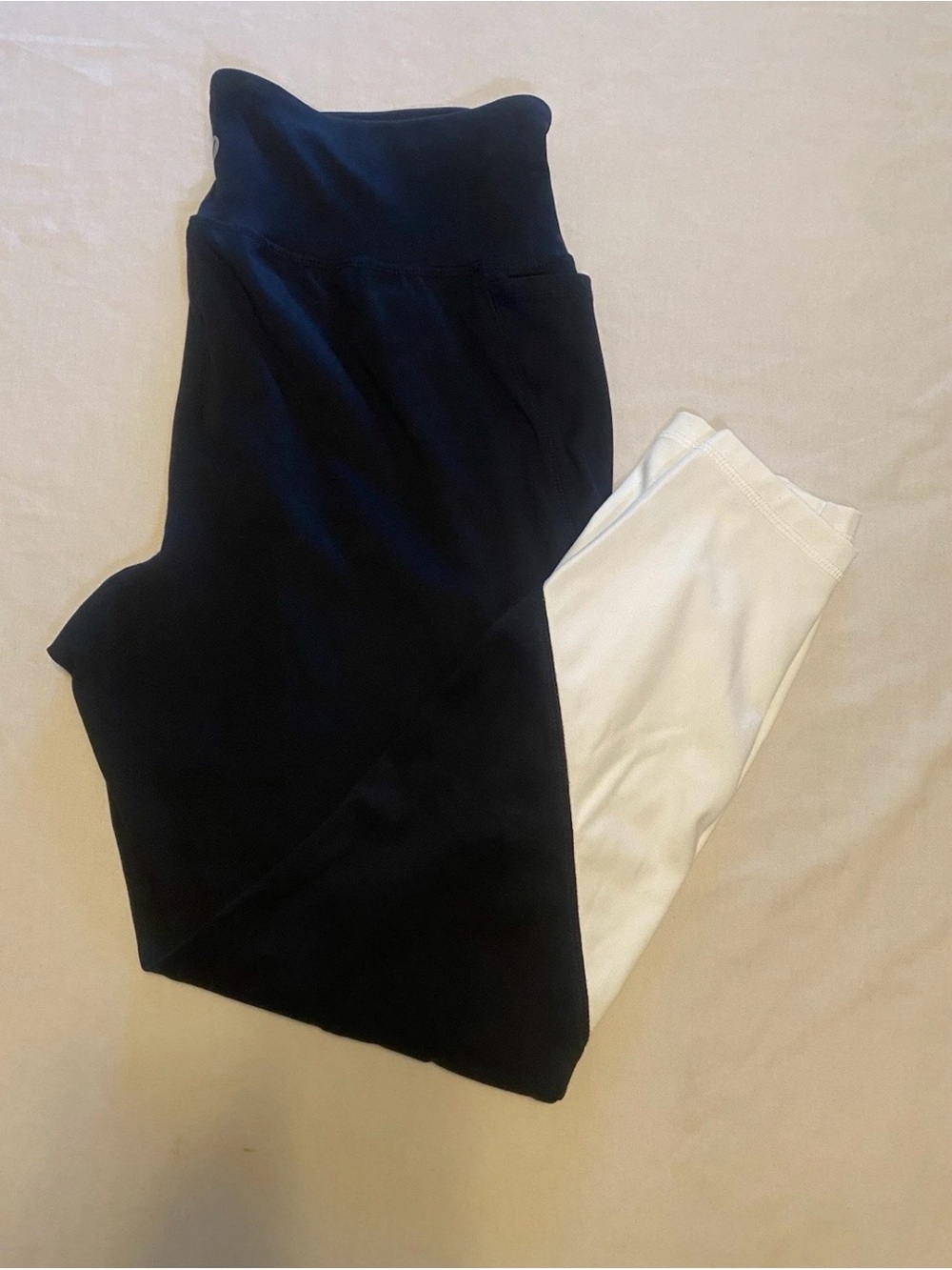 Lane Bryant Livi Active Work-Out Legging Size 18 / 20 black / White
# 0025